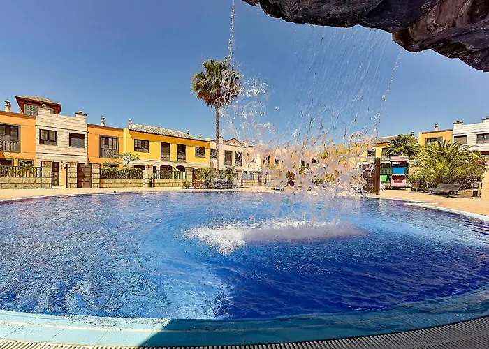 Townhouse With Three Bedrooms Апартаменты