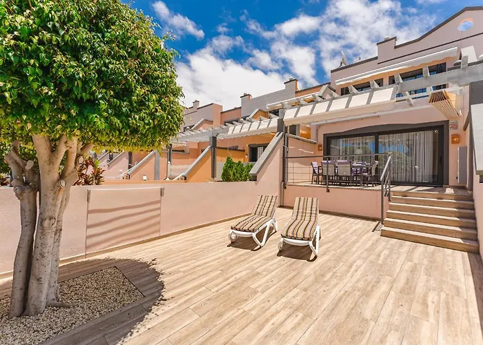 Апартаменты Townhouse With Three Bedrooms